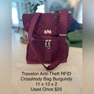 TRAVELON Anti-theft RFID crossbody